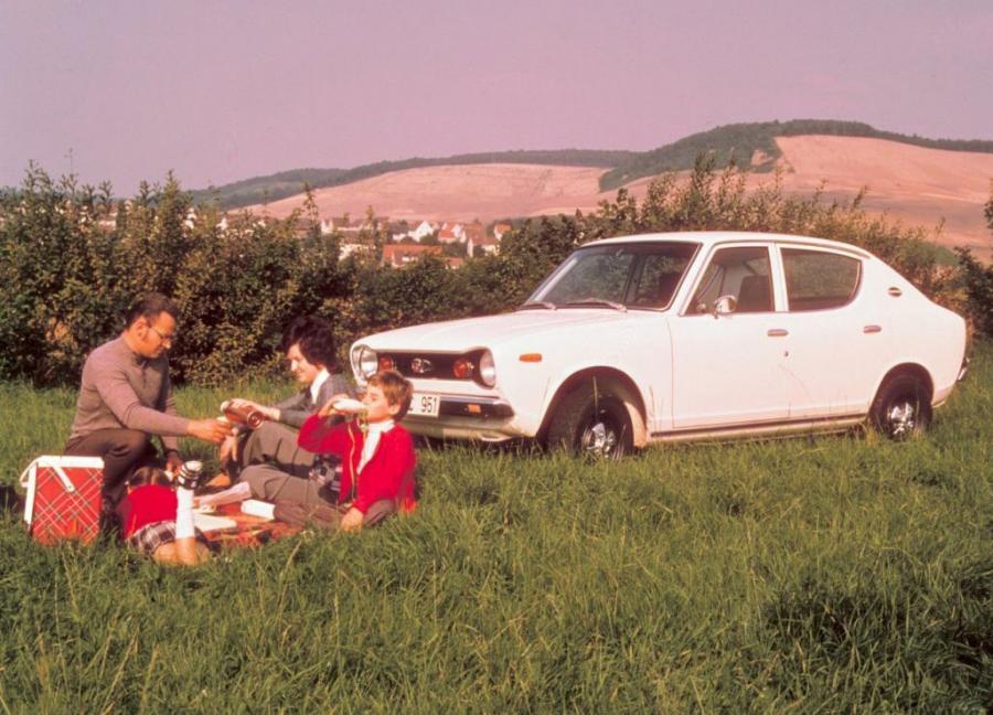 Nissan Cherry Datsun 4-Door Sedan '1970